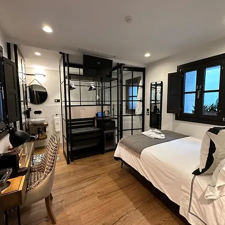 Hotel Boutique La Ciudadela 4*